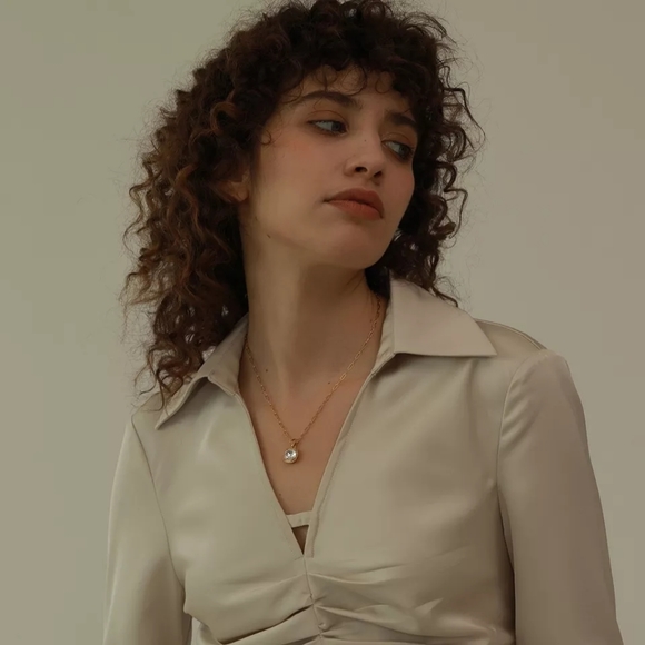 Shiny Square Red Diamond Necklace - Picture 9 of 9